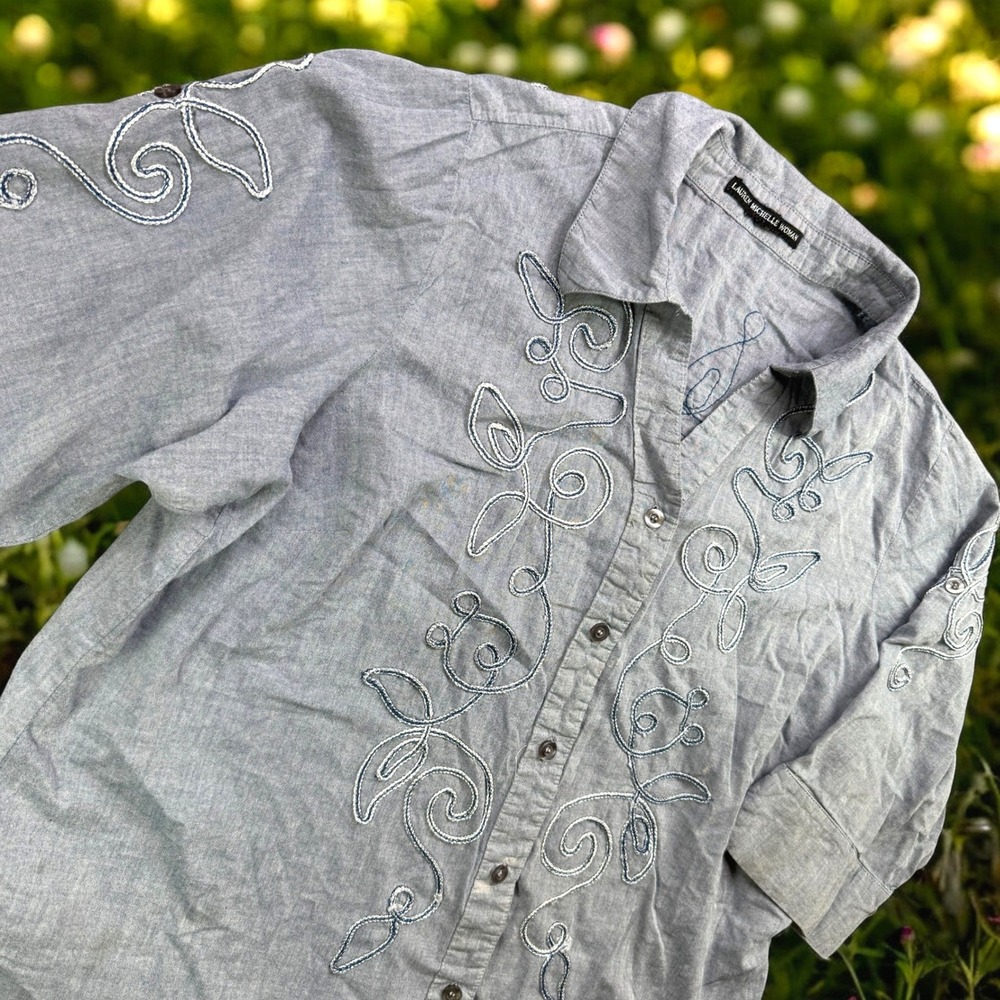 Lauren Michelle Woman Shirt‎ Womens XL Blue Embroidered Button Up Casual Blouse